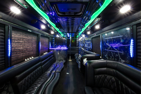 Party-Bus-Bathroom