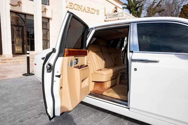 Rolls-Royce-Phantom