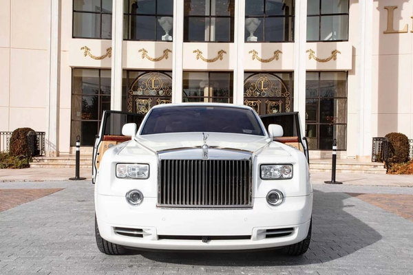 Rolls-Royce-Phantom