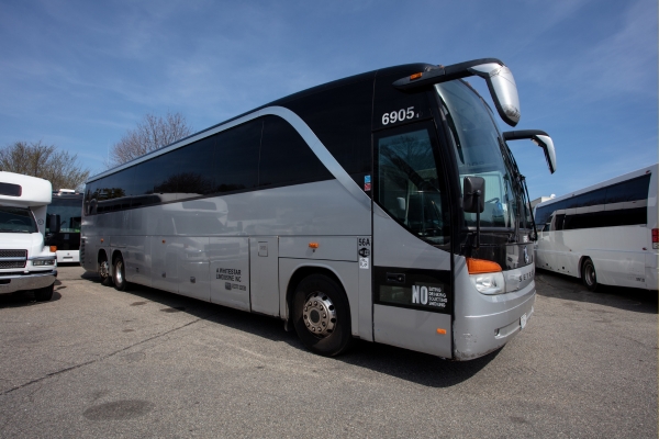 Coach-Bus