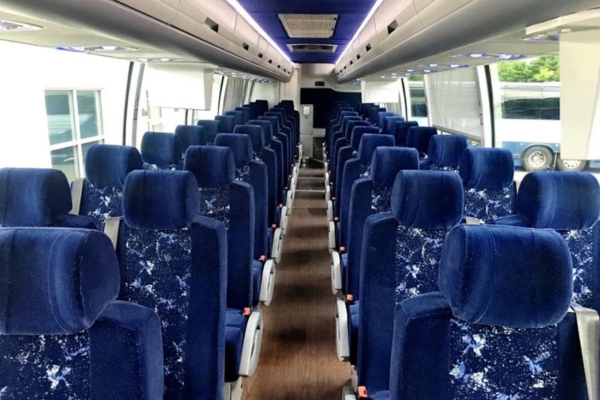 Coach-Bus
